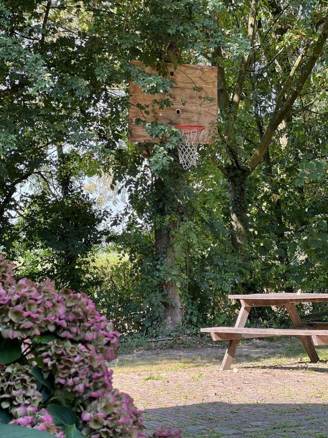De Danenberg Bed & Breakfast Slijk-Ewijk ภายนอก รูปภาพ